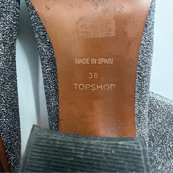 TOPSHOP Silver Mesh Stretch Booties - Picture 6 of 7